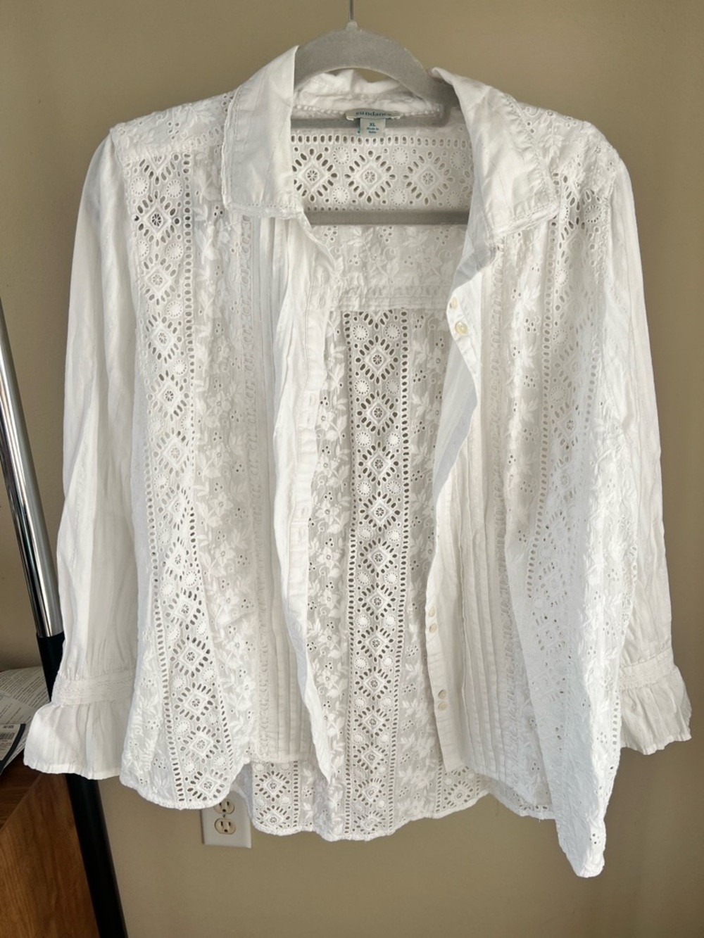Sundance White Eyelet Button-Front Women's Top